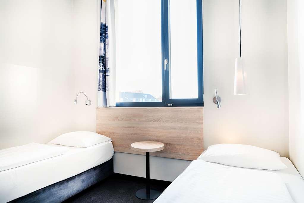 B&B Hotel Munchen Trudering Oberschleißheim エクステリア 写真