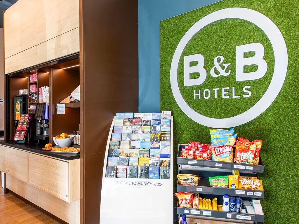 B&B Hotel Munchen Trudering Oberschleißheim レストラン 写真